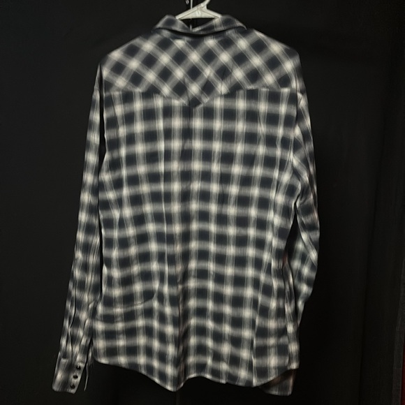 Western Style long sleeve shirt - Picture 3 of 3